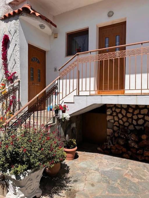 Appartamento Family Woodland Oasis Vipgreece Kírinthos Esterno foto
